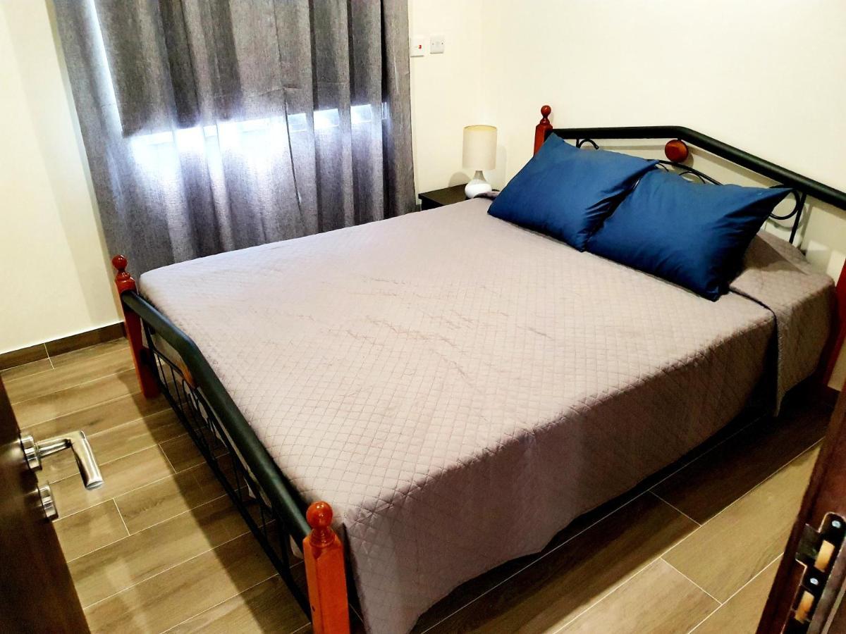 2 Bedroom Cozy Apartment Near Tourist Area, 200M From Sea Πάφος Εξωτερικό φωτογραφία